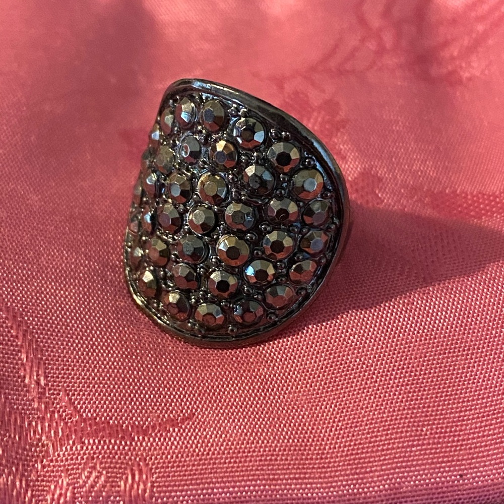 Fashion ring